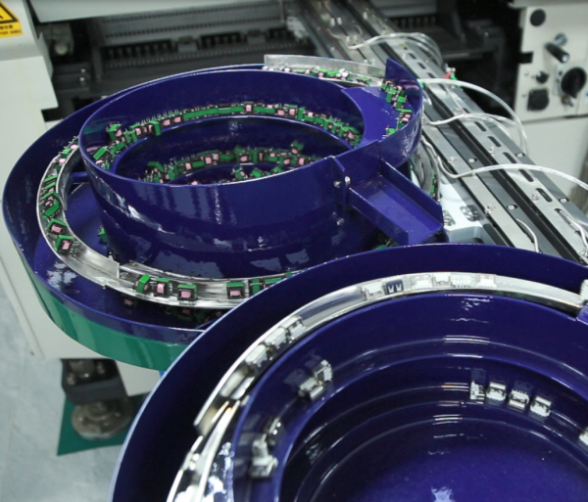 SMT炬鼎貼插異形插件機智能制造的未來趨勢