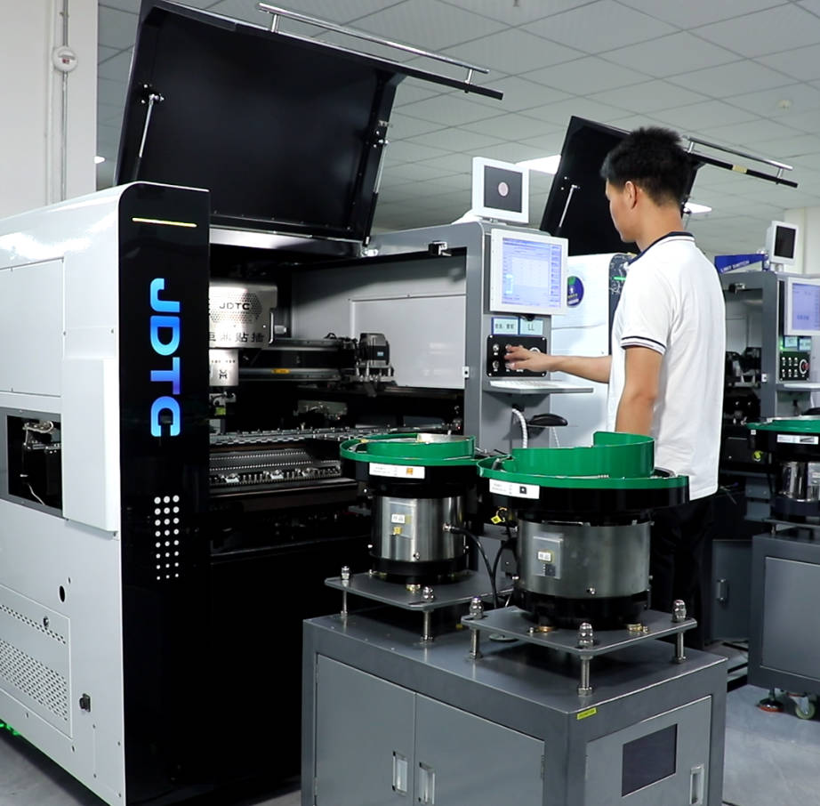 炬鼎工程師講解操作插件機的安全問題預(yù)防與應(yīng)對