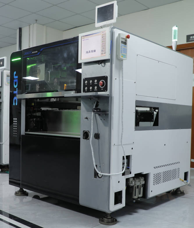 電子表生產設備中的插件機：提升生產效率與品質的關鍵角色