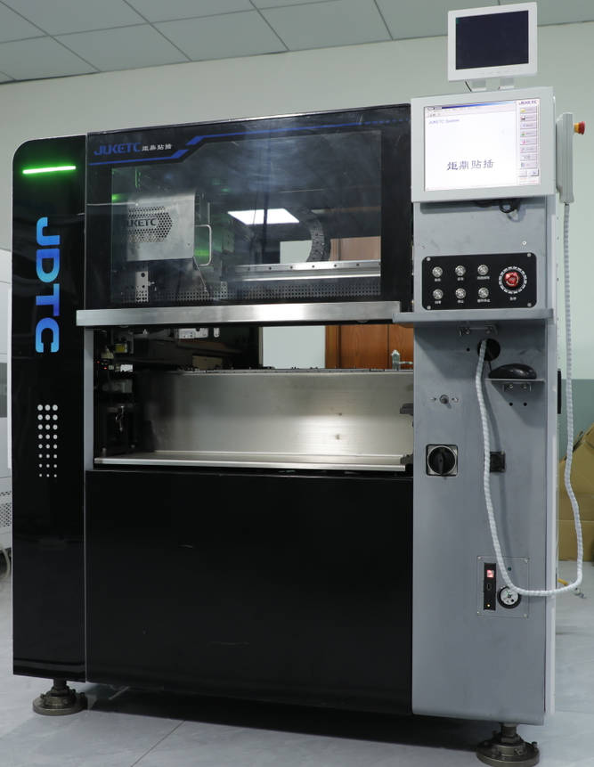 汽車行業(yè)異形電子元件插件機：精準、高效，引領智能制造新潮流