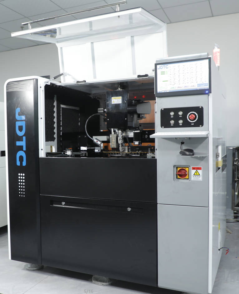 異形多功能插件機智能制造的新裝備