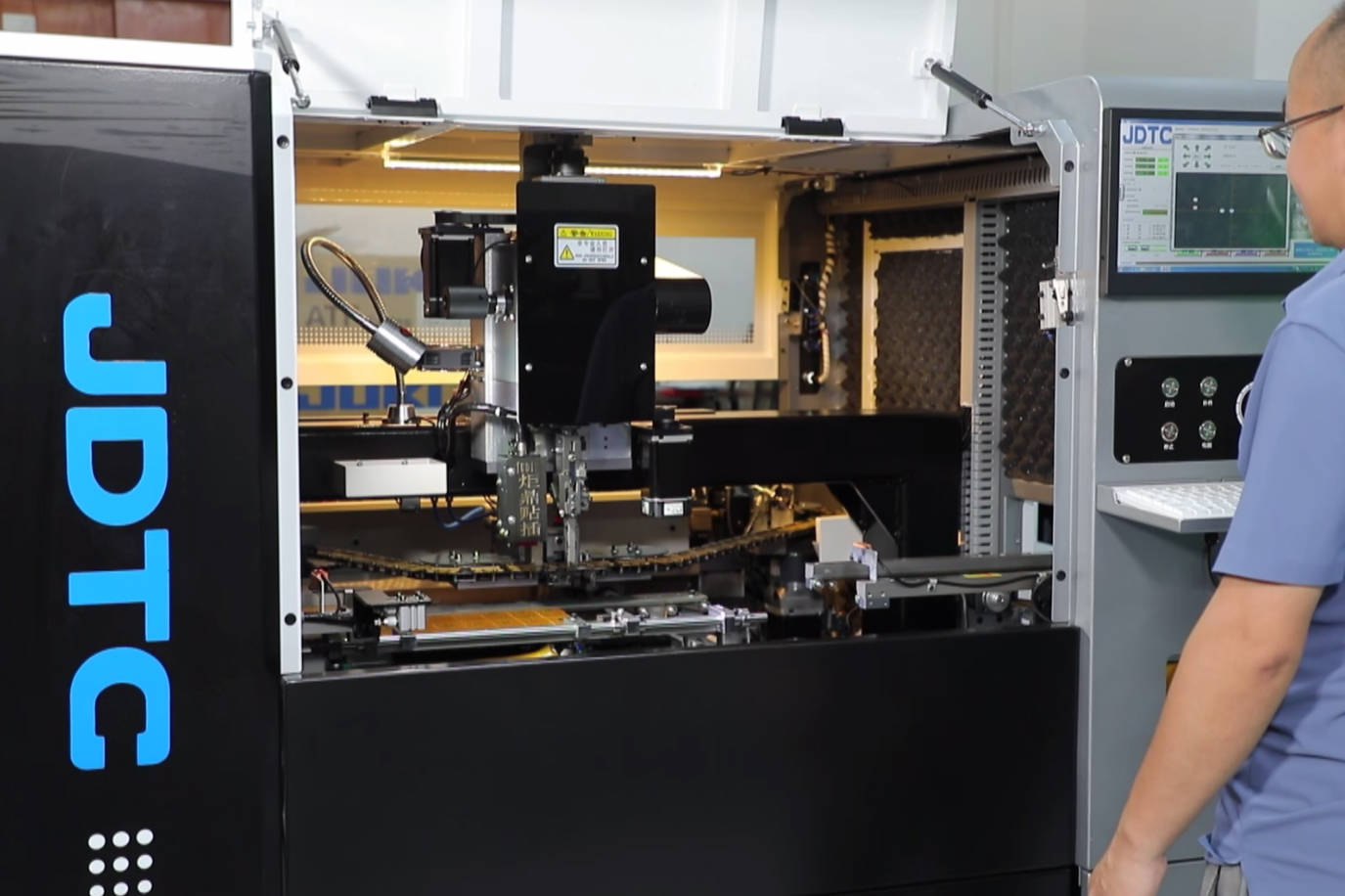 鍵盤主板自動插件機：加速鍵盤制造的智能化進程