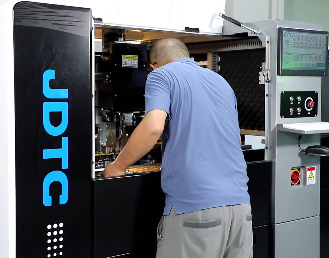 標準插件機的正操作前要注意的安全事項