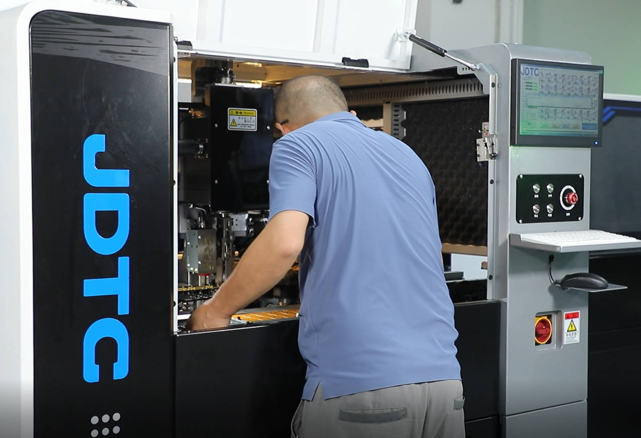 異形插件機的維護與保養(yǎng)技巧