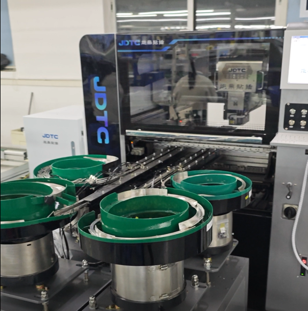 異形插件機在智能家居設備制造中的創新應用?